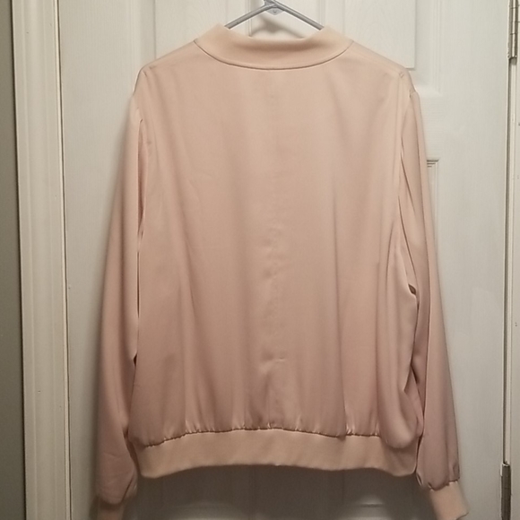 Bomber jacket - Picture 2 of 2